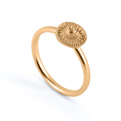 Button coral between - Ring
