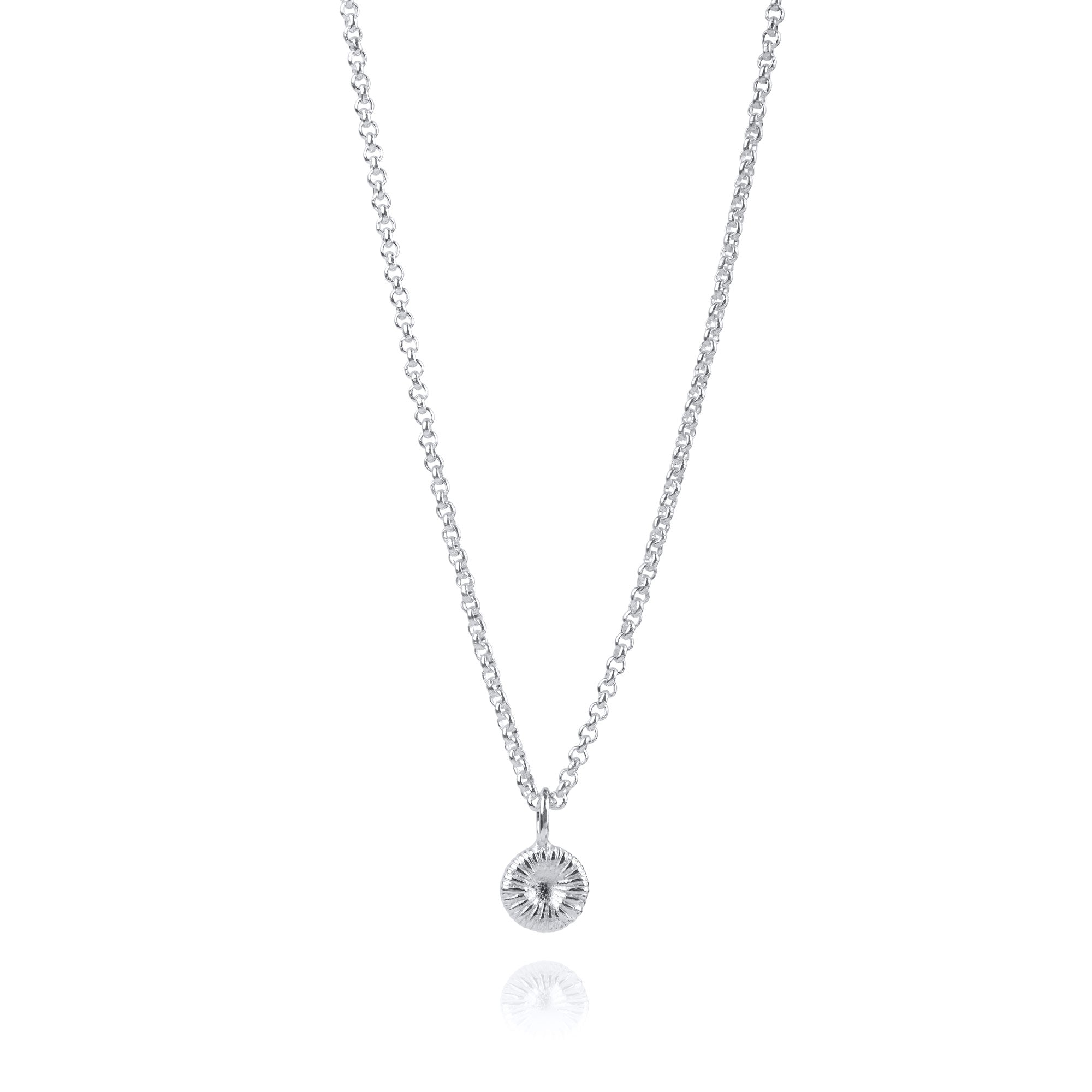 Silverhalsband med knappkorallberlock