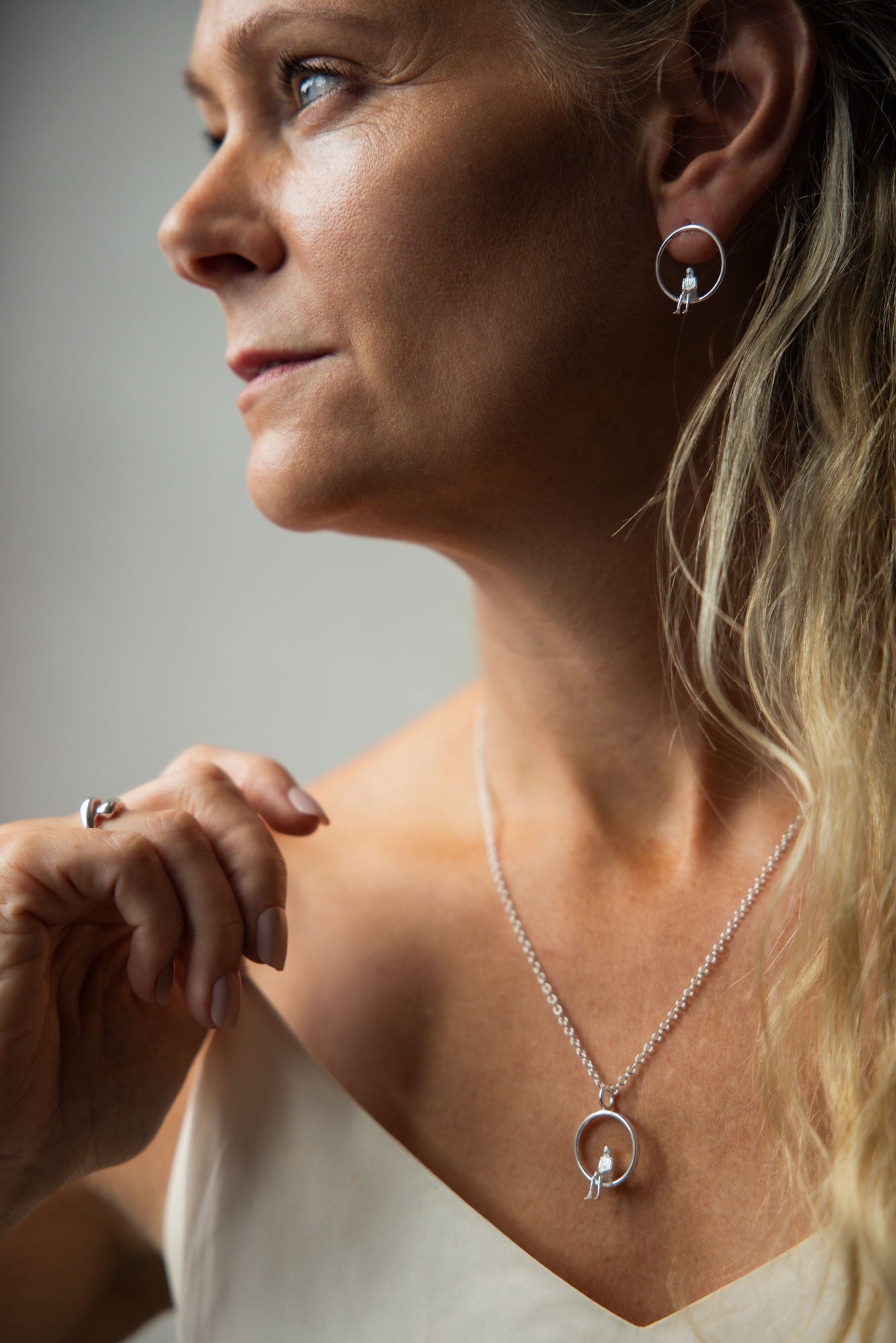 Egentid - Earring small with 1 woman