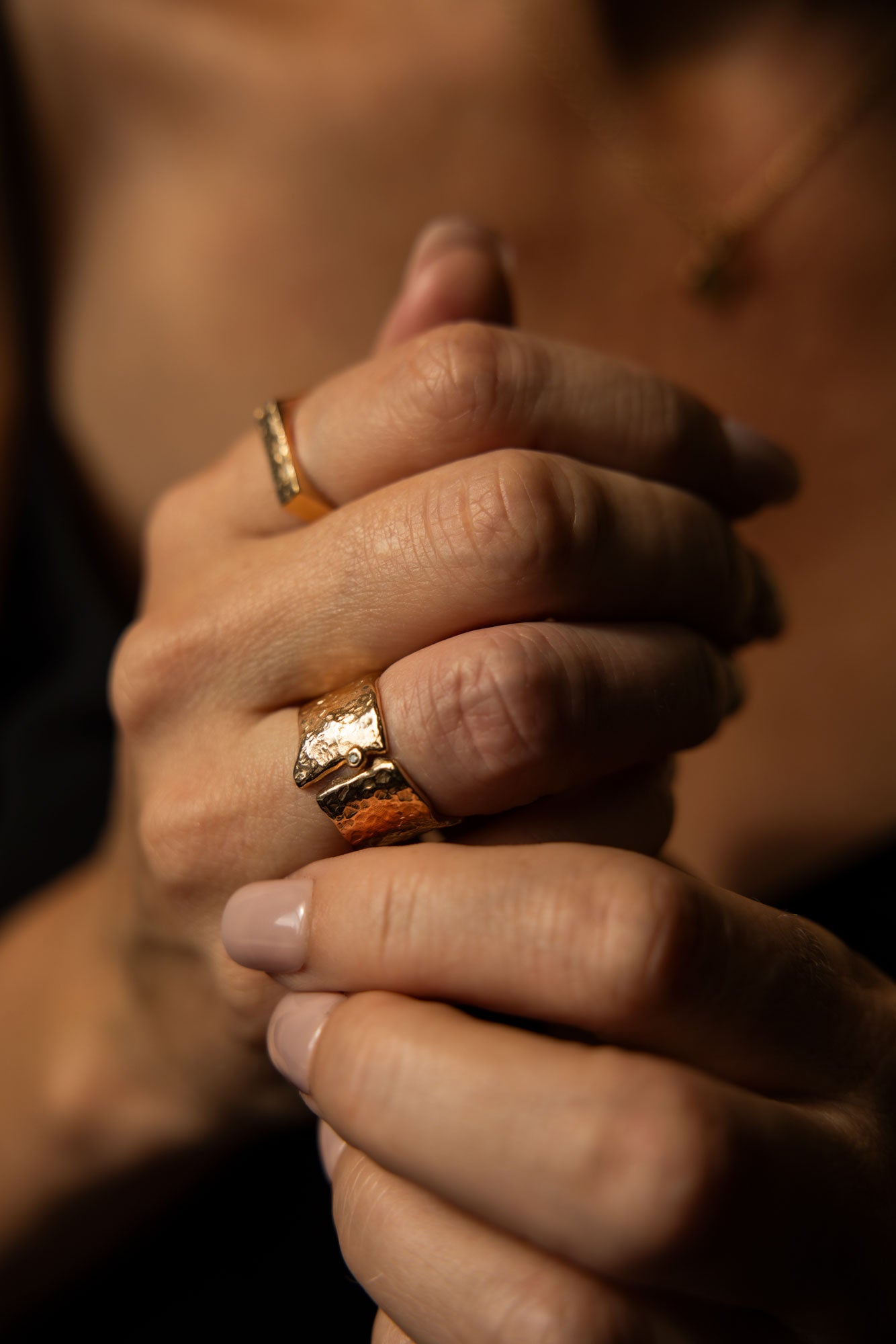 KARG - Ring with gray diamond