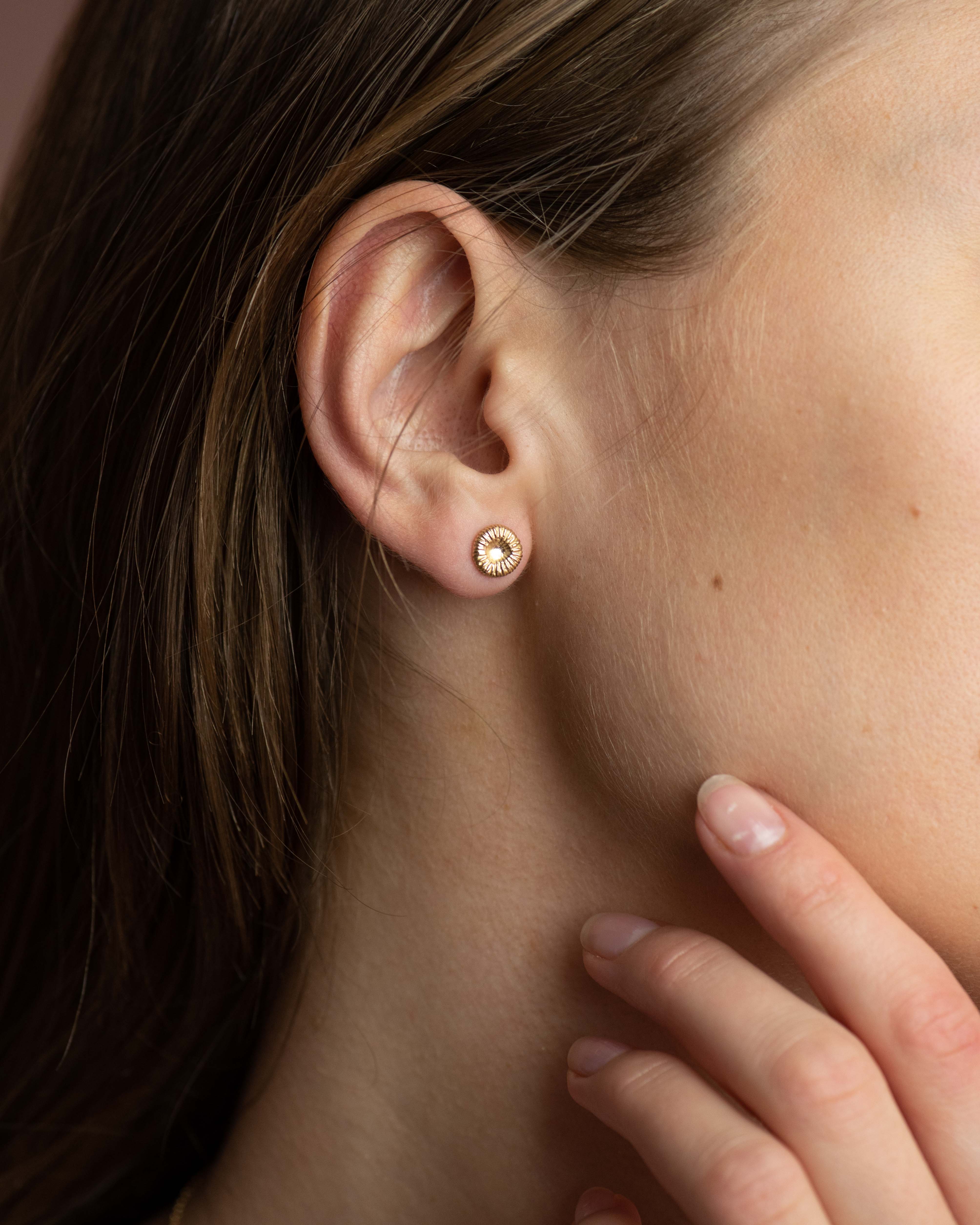 Button coral - Earring medium