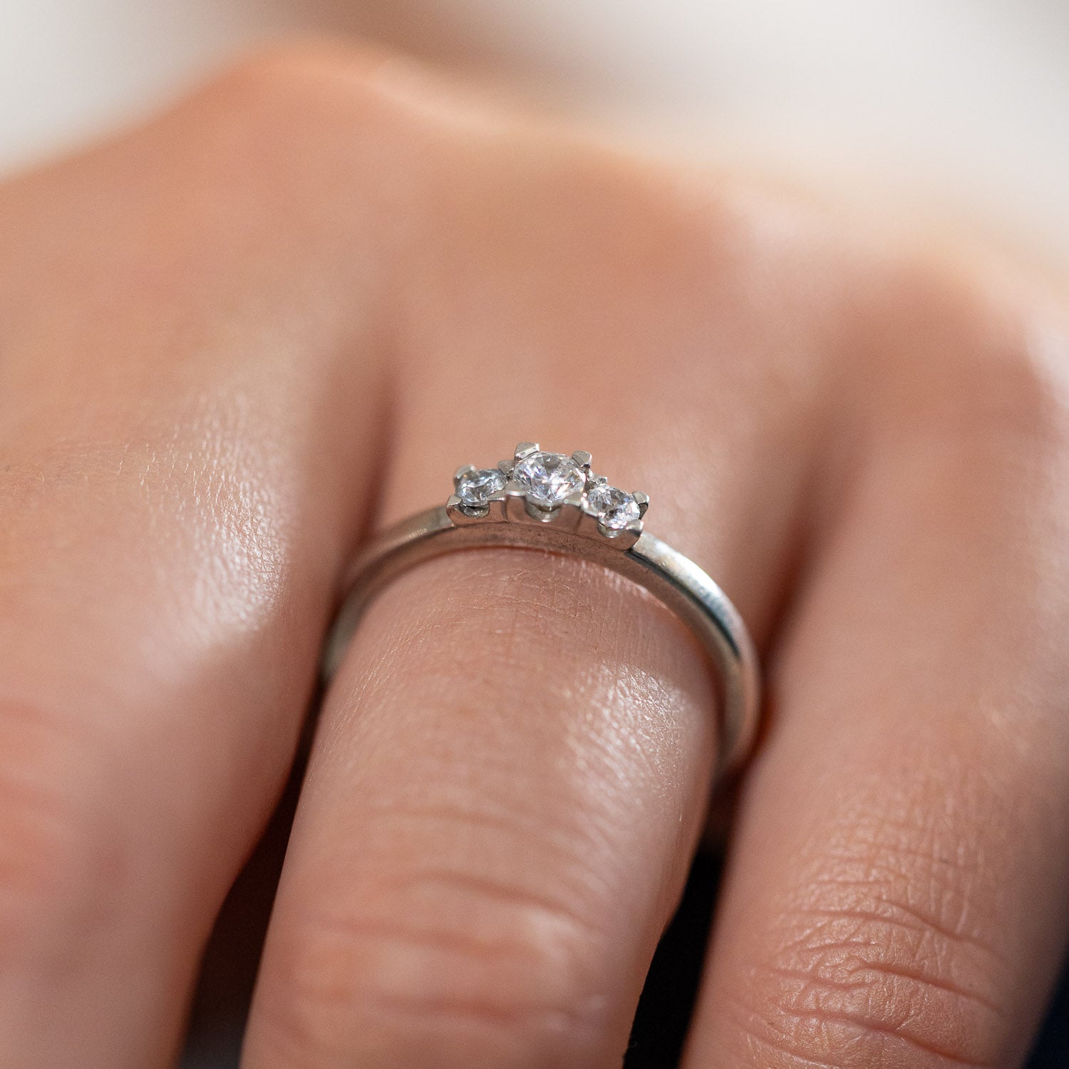 Lau (1 x0.14 + 2x0.06ct)