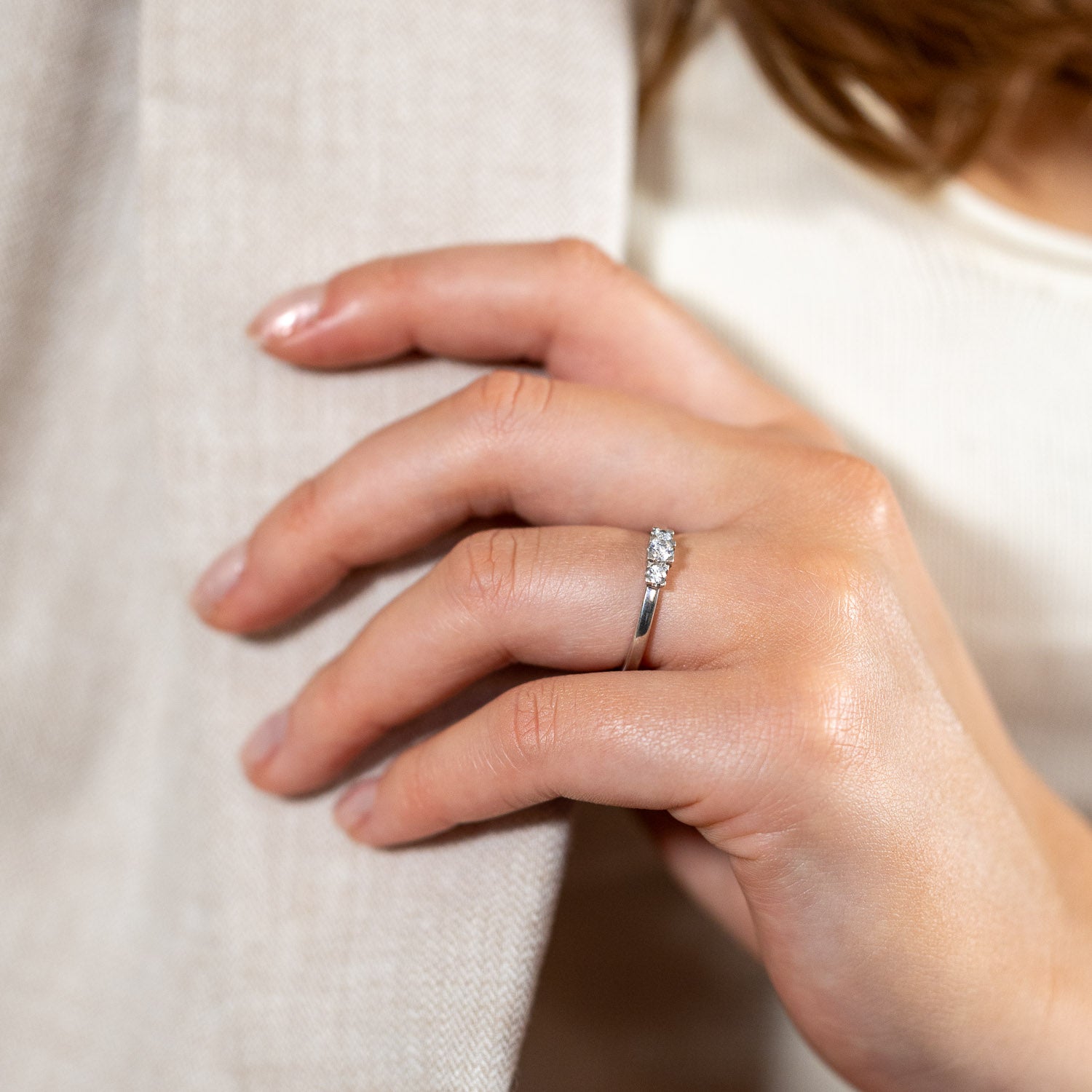 Lau (1 x0.14 + 2x0.06ct)