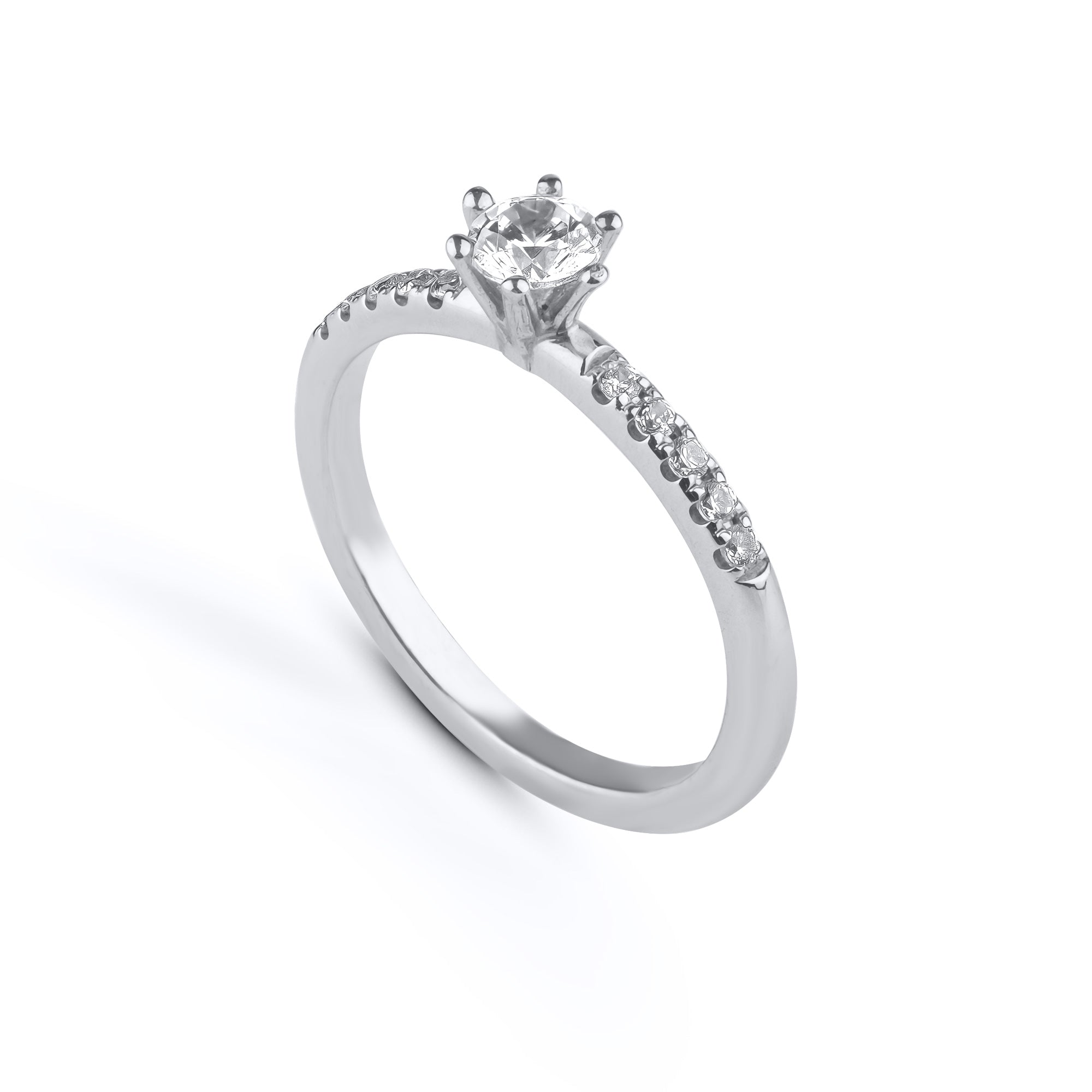 Fårö - Solitaire ring with side stones