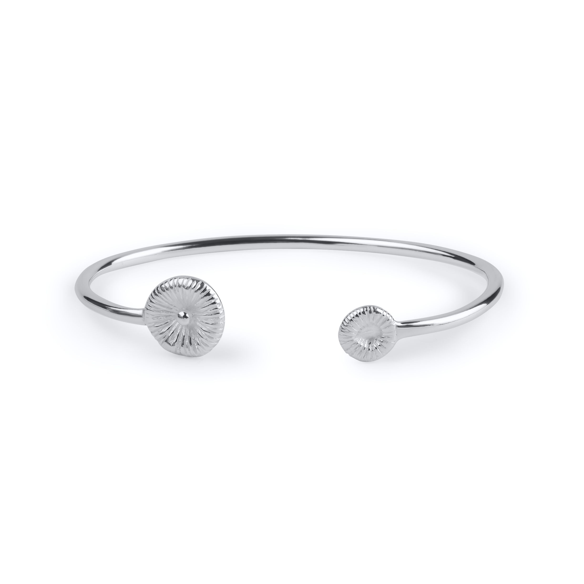Knappkorall stelt armband i silver