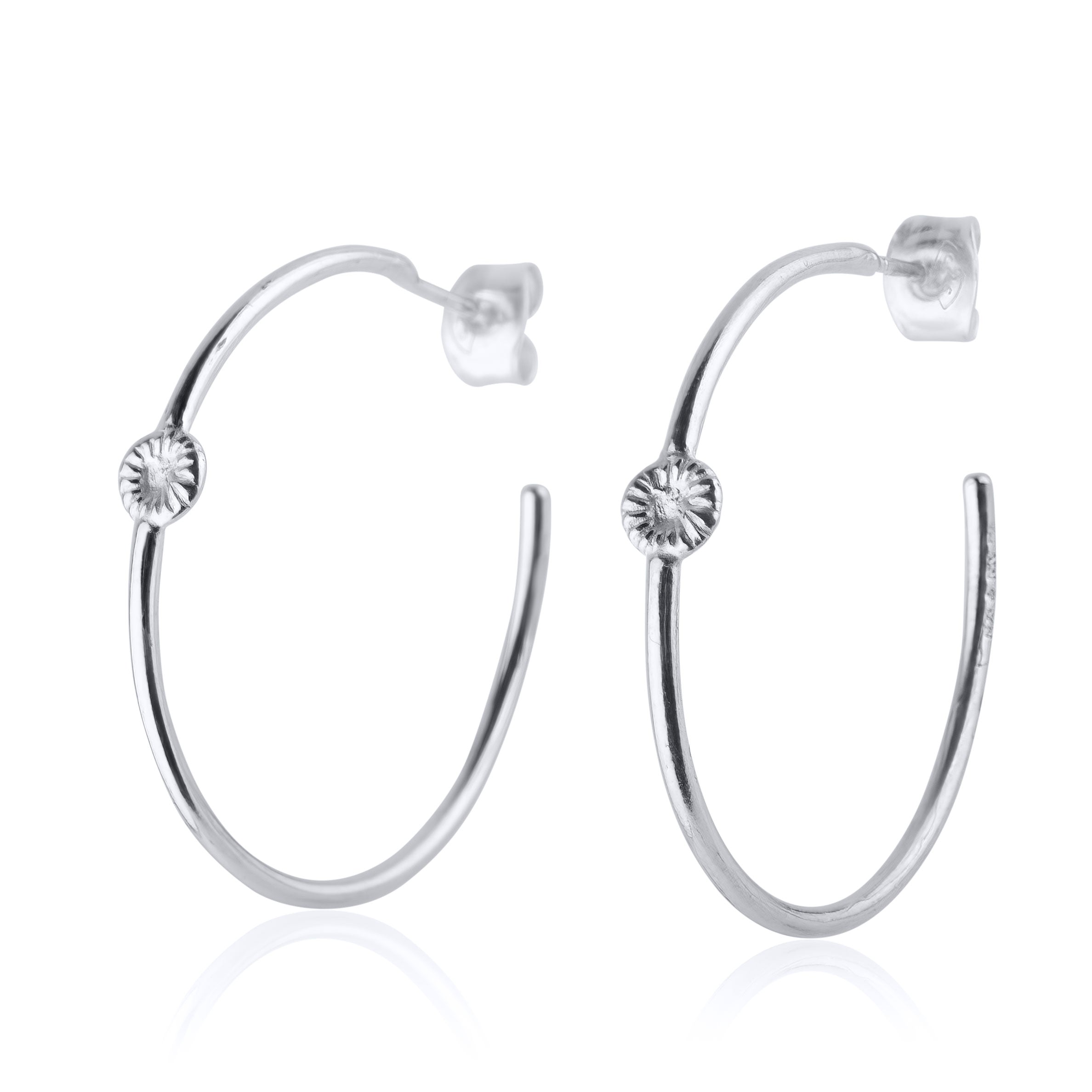 Knappkorall örhänge creol i silver