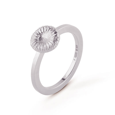Button coral between - Ring