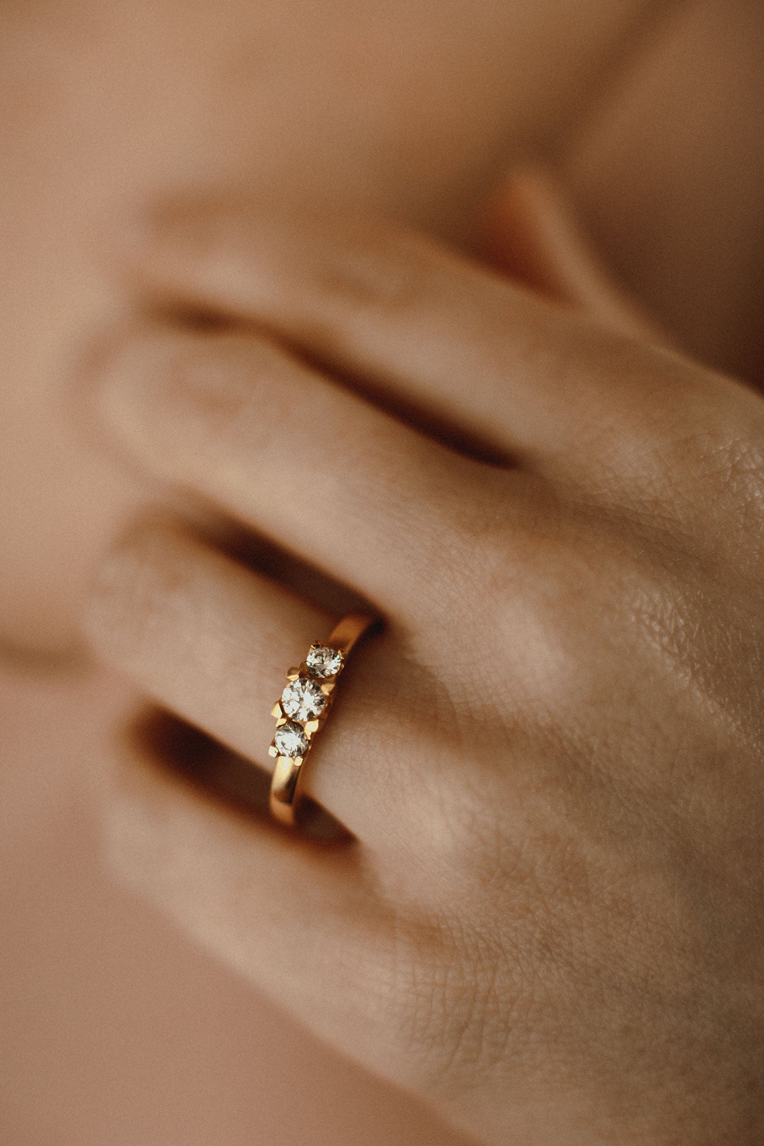 Lau - Large (1 x 0.21ct + 2 x 0.11ct)