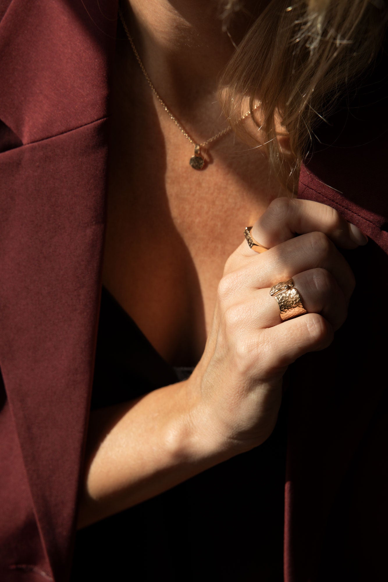 KARG - Ring with gray diamond