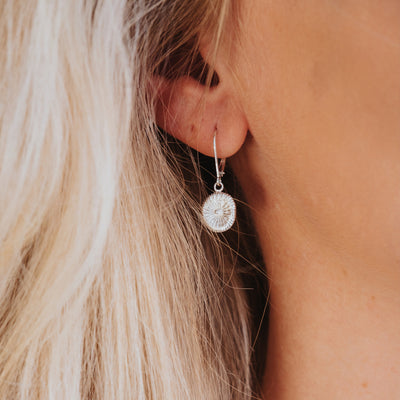 Button coral - Earrings on a short hook