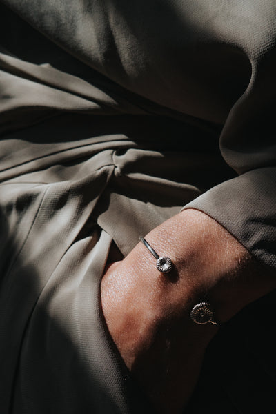 Knappkorall stelt armband - Annika Gustavsson Jewellery